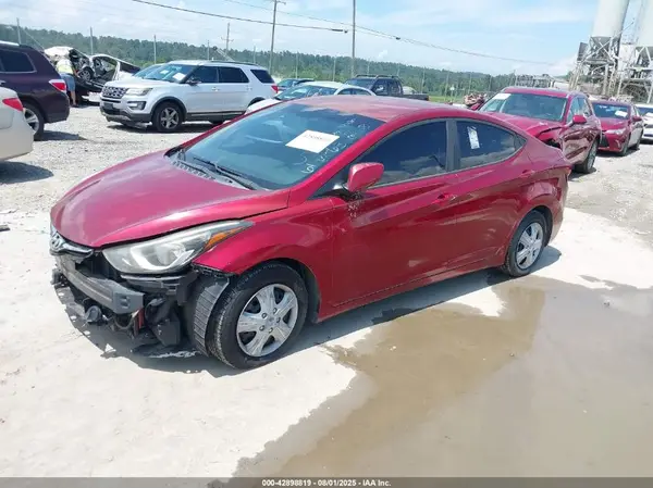 5NPDH4AE9GH666363 2016 HYUNDAI ELANTRA - Image 2