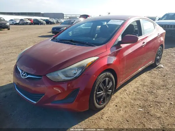 5NPDH4AE9GH666606 2016 HYUNDAI ELANTRA - Image 2