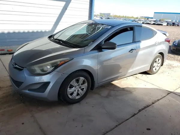 5NPDH4AE9GH667156 2016 HYUNDAI ELANTRA - Image 1