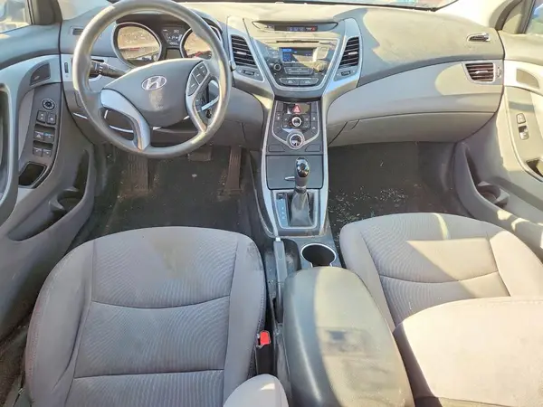 5NPDH4AE9GH667593 2016 HYUNDAI ELANTRA - Image 8