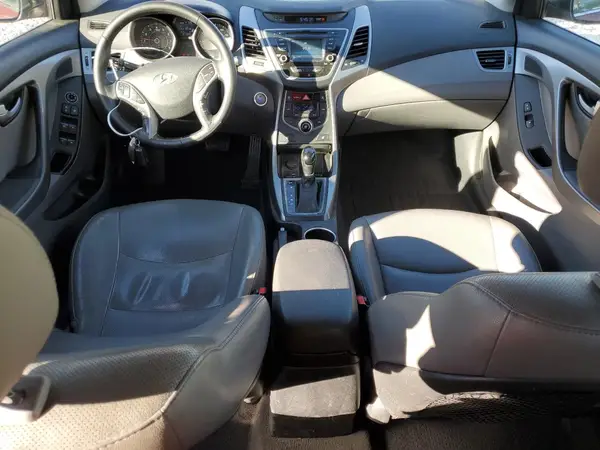 5NPDH4AE9GH667920 2016 HYUNDAI ELANTRA - Image 8