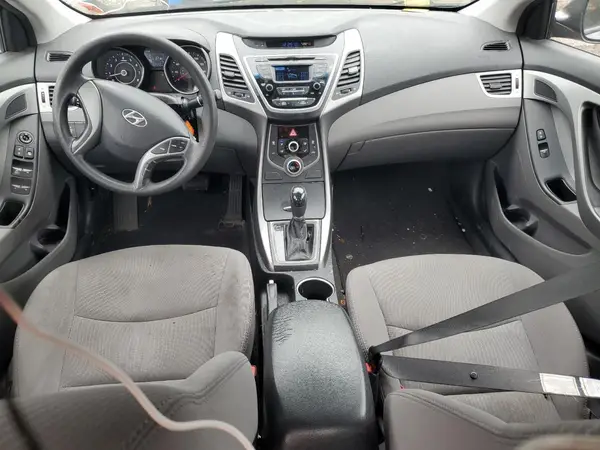 5NPDH4AE9GH668565 2016 HYUNDAI ELANTRA - Image 8