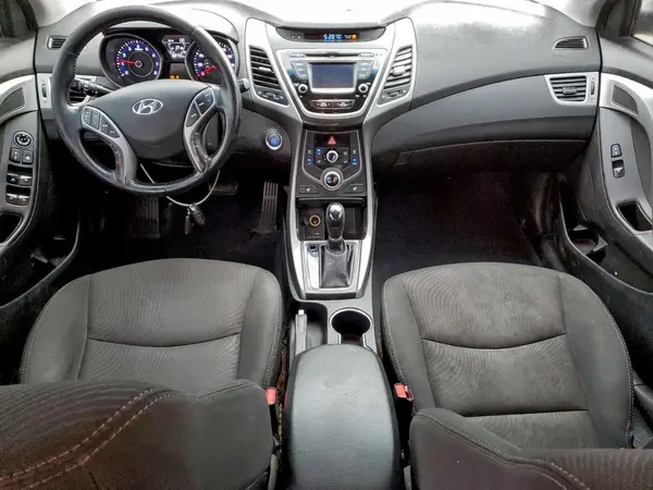 5NPDH4AE9GH670249 2016 HYUNDAI ELANTRA - Image 8