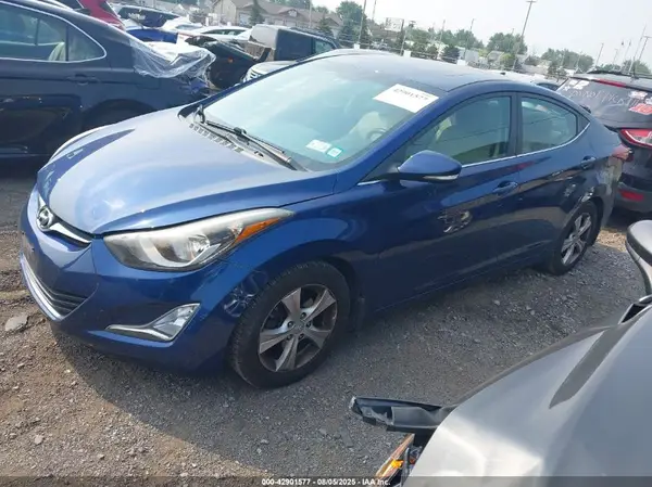 5NPDH4AE9GH671286 2016 HYUNDAI ELANTRA - Image 2