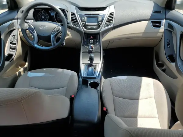 5NPDH4AE9GH671885 2016 HYUNDAI ELANTRA - Image 8
