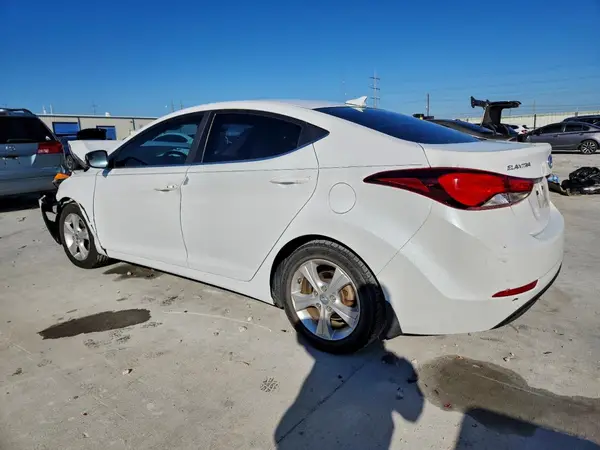 5NPDH4AE9GH672244 2016 HYUNDAI ELANTRA - Image 2