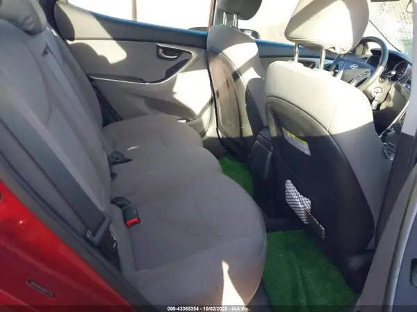 5NPDH4AE9GH672776 2016 HYUNDAI ELANTRA - Image 8