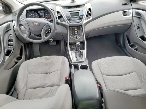 5NPDH4AE9GH672972 2016 HYUNDAI ELANTRA - Image 8