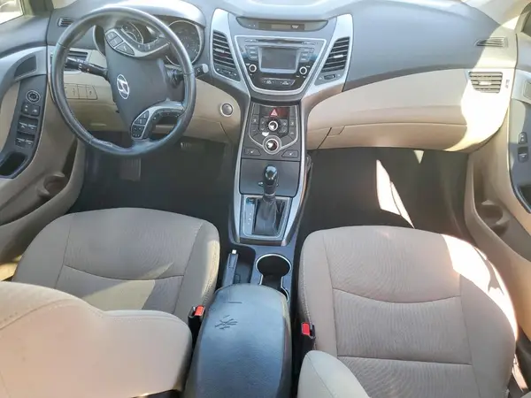 5NPDH4AE9GH673684 2016 HYUNDAI ELANTRA - Image 8