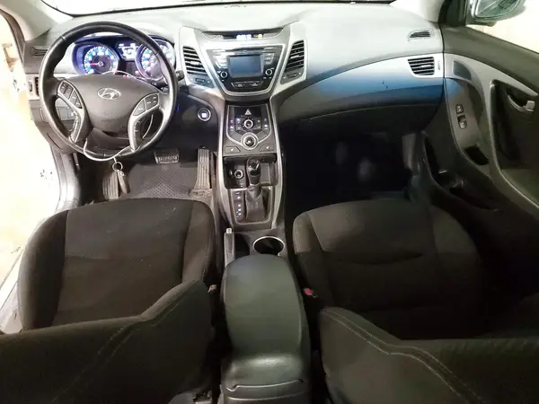 5NPDH4AE9GH673815 2016 HYUNDAI ELANTRA - Image 8