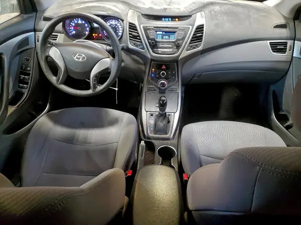 5NPDH4AE9GH674253 2016 HYUNDAI ELANTRA - Image 8
