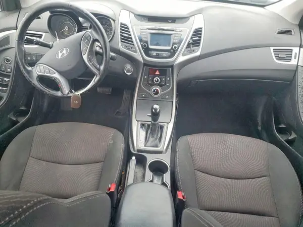5NPDH4AE9GH676004 2016 HYUNDAI ELANTRA - Image 8