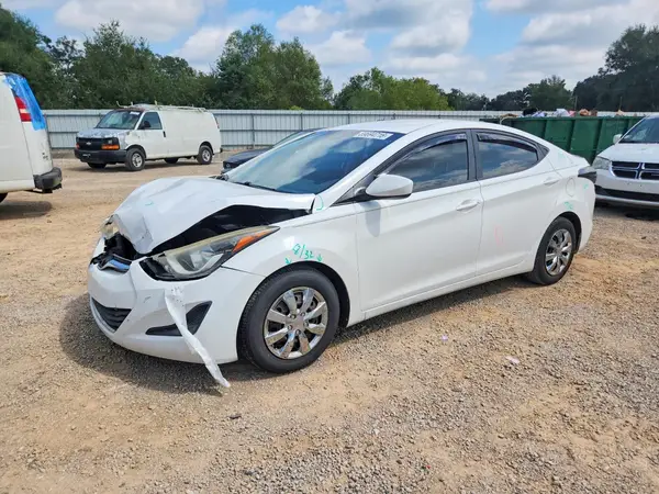 5NPDH4AE9GH677699 2016 HYUNDAI ELANTRA - Image 1