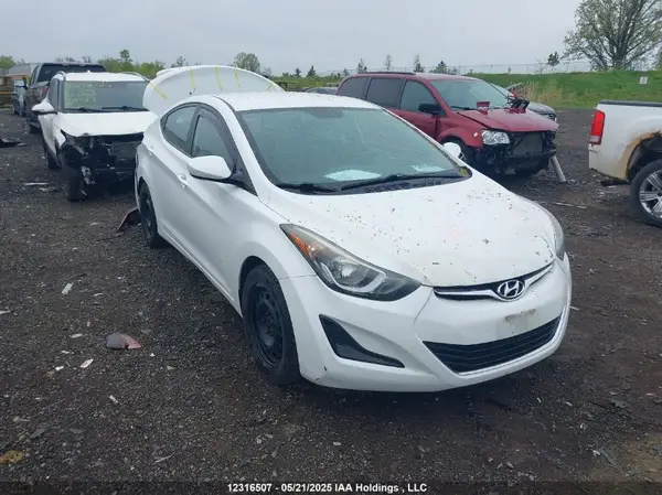 5NPDH4AE9GH678299 2016 HYUNDAI ELANTRA - Image 1