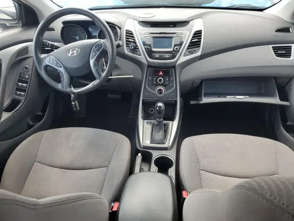 5NPDH4AE9GH678867 2016 HYUNDAI ELANTRA - Image 8
