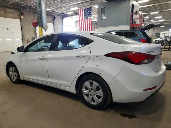 5NPDH4AE9GH679341 2016 HYUNDAI ELANTRA - Image 2