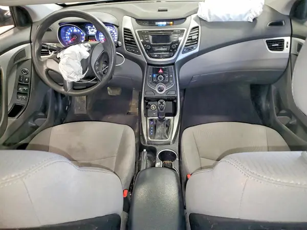 5NPDH4AE9GH679341 2016 HYUNDAI ELANTRA - Image 8