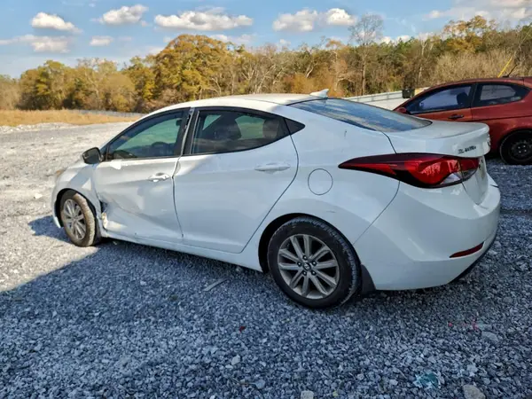 5NPDH4AE9GH681767 2016 HYUNDAI ELANTRA - Image 2
