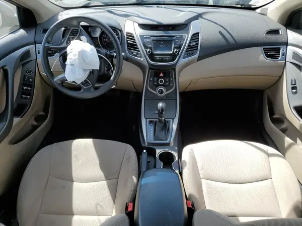 5NPDH4AE9GH681834 2016 HYUNDAI ELANTRA - Image 8