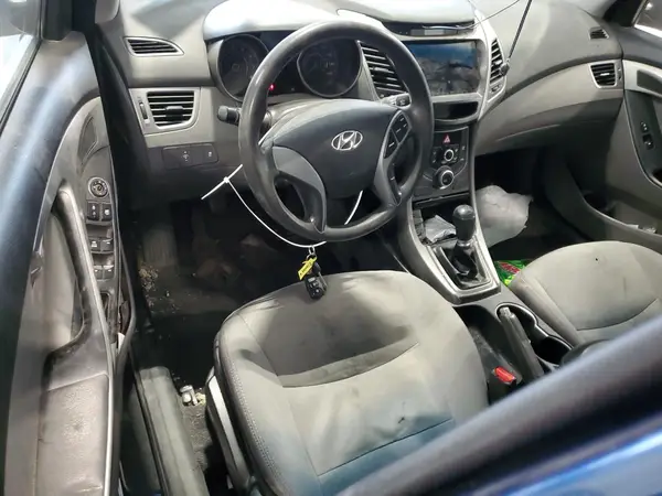 5NPDH4AE9GH681848 2016 HYUNDAI ELANTRA - Image 8