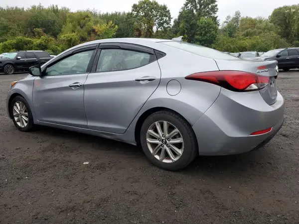 5NPDH4AE9GH681977 2016 HYUNDAI ELANTRA - Image 2