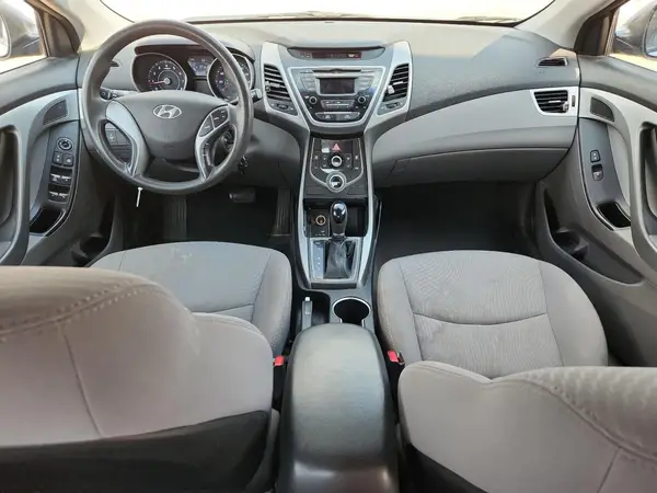 5NPDH4AE9GH683499 2016 HYUNDAI ELANTRA - Image 8