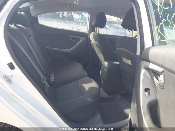 5NPDH4AE9GH683728 2016 HYUNDAI ELANTRA - Image 8