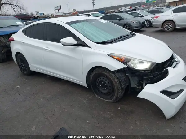 5NPDH4AE9GH685916 2016 HYUNDAI ELANTRA - Image 1