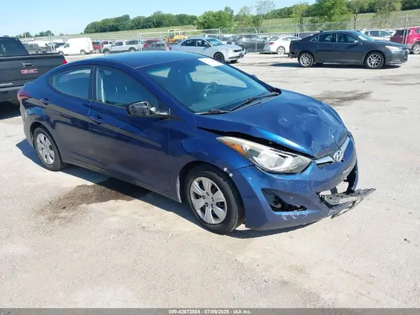 5NPDH4AE9GH686175 2016 HYUNDAI ELANTRA - Image 1