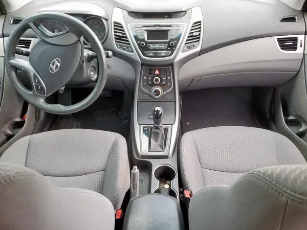 5NPDH4AE9GH687827 2016 HYUNDAI ELANTRA - Image 8