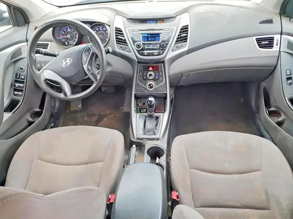 5NPDH4AE9GH688363 2016 HYUNDAI ELANTRA - Image 8