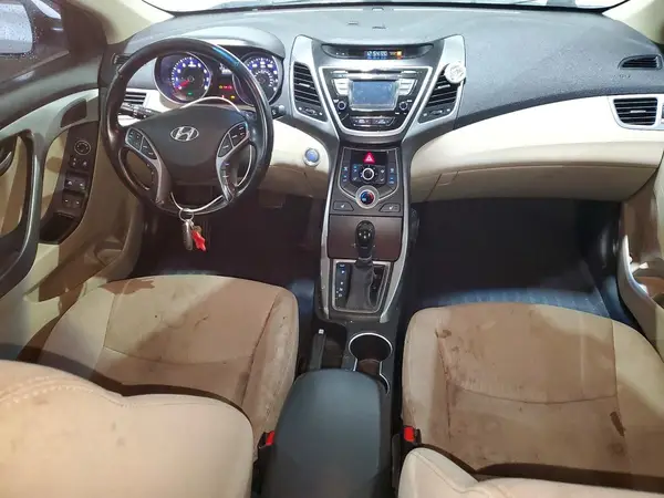 5NPDH4AE9GH688461 2016 HYUNDAI ELANTRA - Image 8
