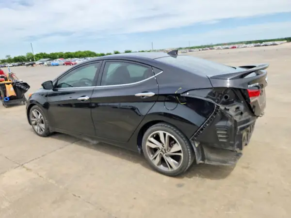 5NPDH4AE9GH689321 2016 HYUNDAI ELANTRA - Image 2