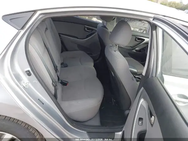 5NPDH4AE9GH690761 2016 HYUNDAI ELANTRA - Image 8