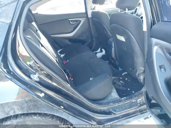 5NPDH4AE9GH692915 2016 HYUNDAI ELANTRA - Image 8