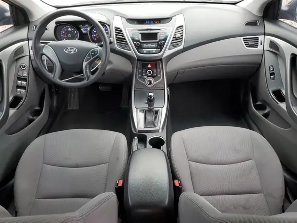 5NPDH4AE9GH693269 2016 HYUNDAI ELANTRA - Image 8