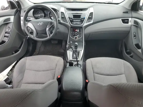 5NPDH4AE9GH693322 2016 HYUNDAI ELANTRA - Image 8