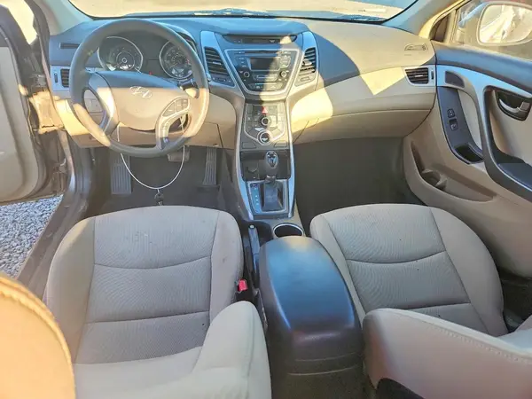 5NPDH4AE9GH693434 2016 HYUNDAI ELANTRA - Image 8