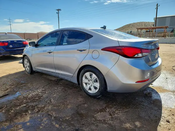 5NPDH4AE9GH694485 2016 HYUNDAI ELANTRA - Image 2