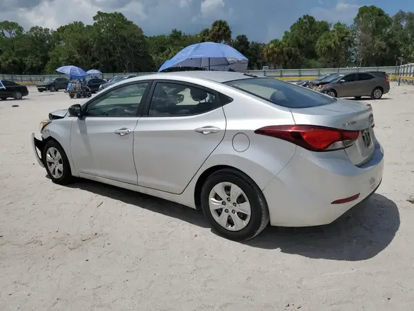 5NPDH4AE9GH695037 2016 HYUNDAI ELANTRA - Image 2