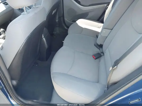 5NPDH4AE9GH696043 2016 HYUNDAI ELANTRA - Image 8