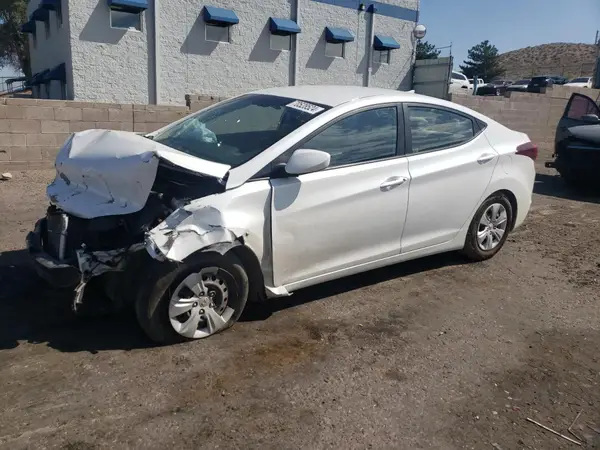 5NPDH4AE9GH696284 2016 HYUNDAI ELANTRA - Image 1
