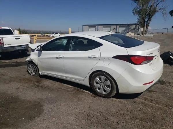 5NPDH4AE9GH696284 2016 HYUNDAI ELANTRA - Image 2