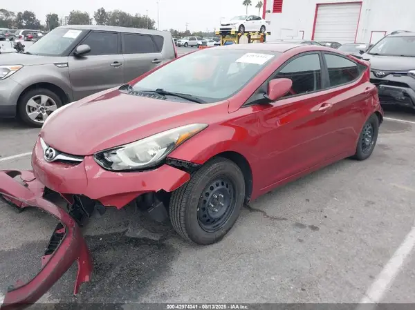 5NPDH4AE9GH697337 2016 HYUNDAI ELANTRA - Image 2