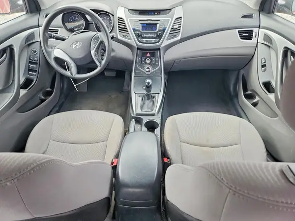 5NPDH4AE9GH698021 2016 HYUNDAI ELANTRA - Image 8