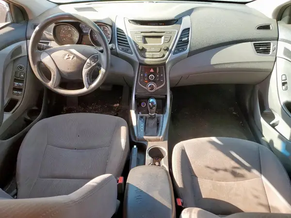 5NPDH4AE9GH698603 2016 HYUNDAI ELANTRA - Image 8