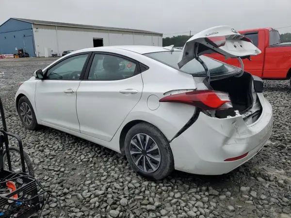 5NPDH4AE9GH700706 2016 HYUNDAI ELANTRA - Image 2