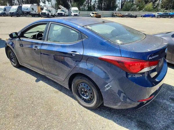 5NPDH4AE9GH701080 2016 HYUNDAI ELANTRA - Image 2