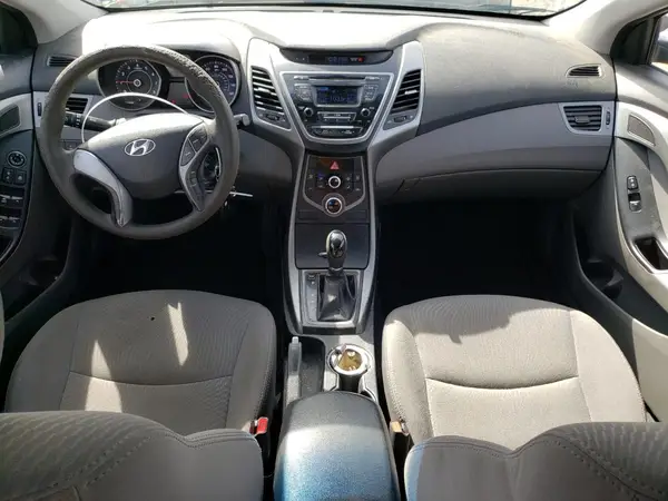 5NPDH4AE9GH702780 2016 HYUNDAI ELANTRA - Image 8