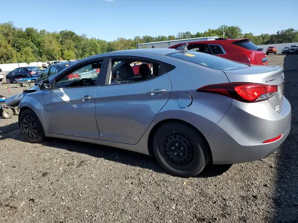 5NPDH4AE9GH705145 2016 HYUNDAI ELANTRA - Image 2